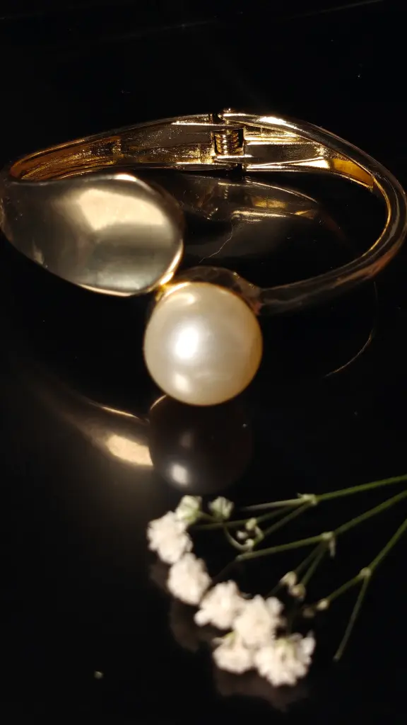 Lumi Cuffs